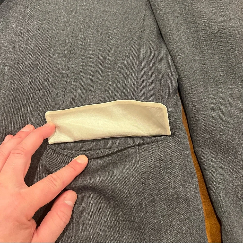 Indochino Men’s 2-Button Single Vent Suit Jacket Gray Approximating 44R Wool